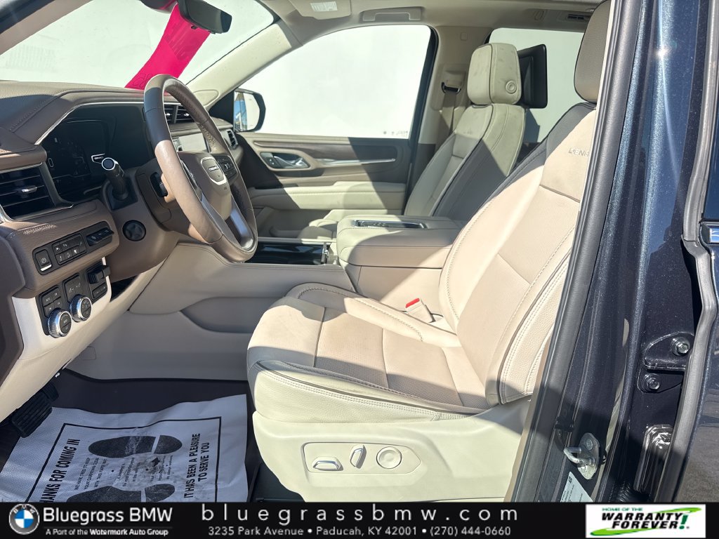 Used 2022 GMC Yukon Denali w/ Denali Ultimate Package AWD/4WD image 9