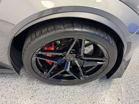 Used 2016 Chevrolet Corvette Z06 w/ 2LZ Preferred Equipment Group RWD image 26