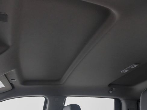 Used 2021 Chevrolet Silverado 1500 LT Trail Boss w/ Convenience Package II image 29