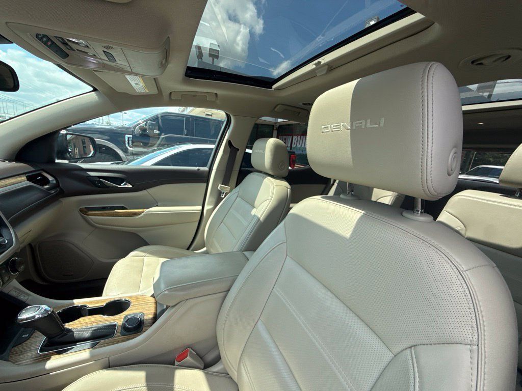 Used 2019 GMC Acadia Denali w/ Technology Package FWD image 6