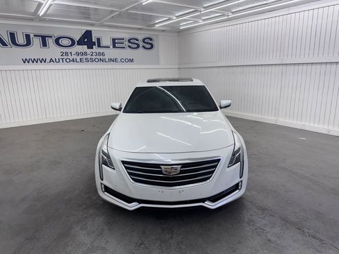 Used 2018 Cadillac CT6 Luxury image 2