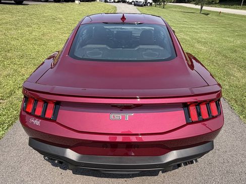 Used 2025 Ford Mustang GT RWD image 10