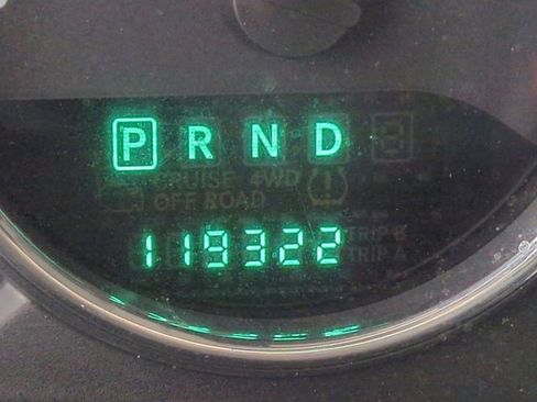 Used 2012 Jeep Wrangler Unlimited Rubicon w/ Connectivity Group AWD/4WD image 24