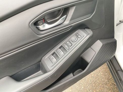 Used 2024 Honda Accord Sport image 21