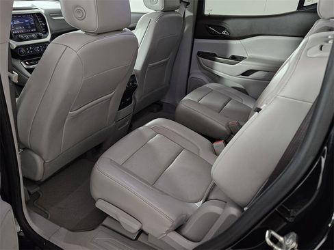 Used 2020 GMC Acadia SLT image 28