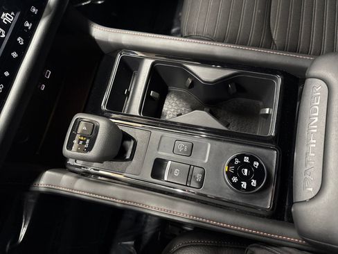 Used 2024 Nissan Pathfinder Rock Creek image 25