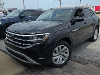 Used 2023 Volkswagen Atlas Cross Sport SE w/ Panoramic Sunroof Package