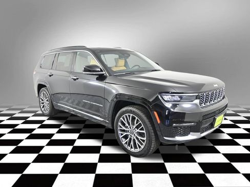Used 2024 Jeep Grand Cherokee L Summit AWD/4WD image 11