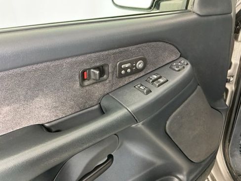 Used 2002 GMC Sierra 2500 SLT w/ SLT Marketing Option Pkg image 12