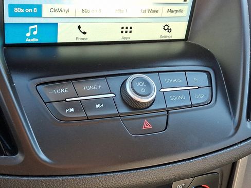 Used 2018 Ford Escape SEL image 19