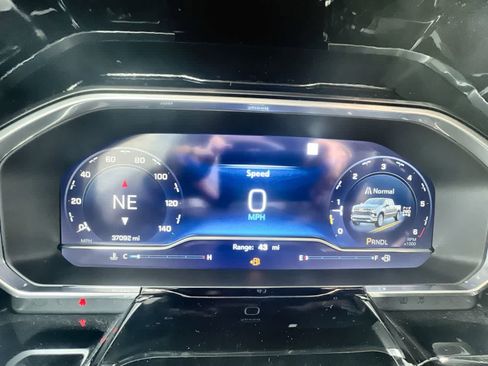 Used 2023 Chevrolet Silverado 1500 LT image 12