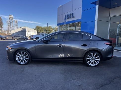 Used 2022 MAZDA MAZDA3 s image 9