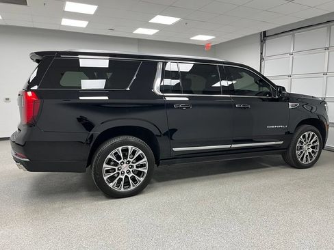 Used 2026 GMC Yukon XL Denali w/ Sun & Power Step Package AWD/4WD image 11