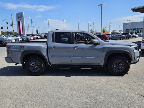 New 2026 Nissan Frontier PRO-4X w/ Pro-4x Convenience Package image 10