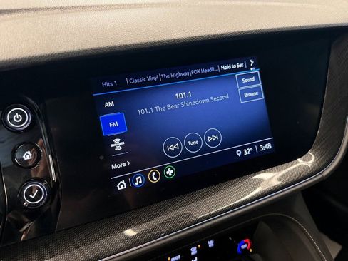 Used 2021 Buick Envision Preferred w/ Sport Touring Package image 11