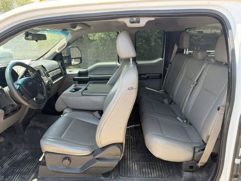 Used 2017 Ford F350 XL w/ Power Equipment Group RWD image 6