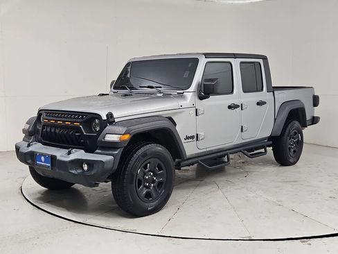 Used 2020 Jeep Gladiator Sport w/ Trailer Tow Package AWD/4WD image 1