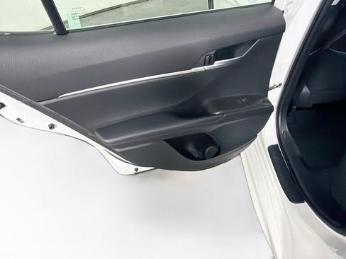 Used 2024 Toyota Camry SE FWD image 25