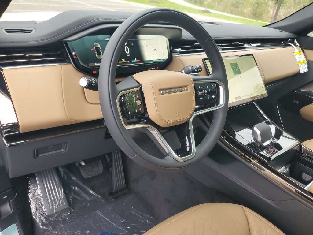 New 2027 Land Rover Range Rover Sport SE AWD/4WD image 13