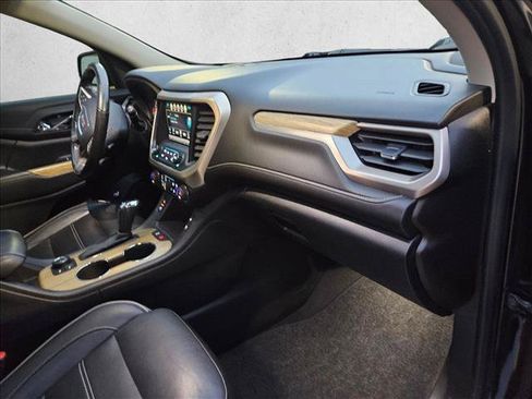 Used 2019 GMC Acadia Denali w/ Technology Package FWD image 19