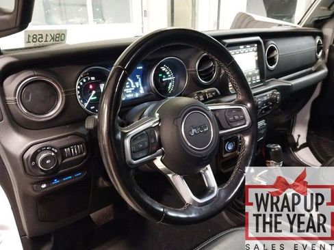 Used 2022 Jeep Wrangler Unlimited Sahara w/ Cold Weather Group image 6