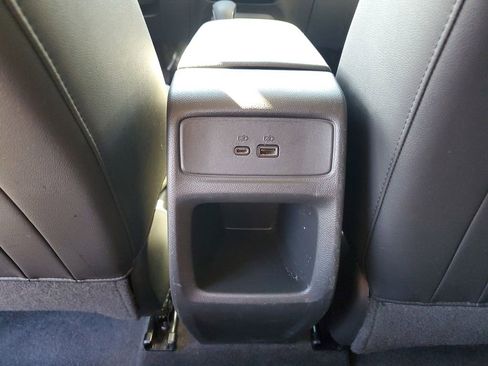 Used 2025 Chevrolet Trax LT image 12