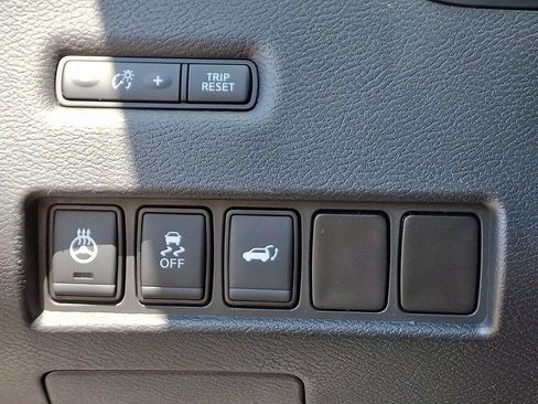 Used 2017 Nissan Murano Platinum w/ Platinum Technology Package AWD/4WD image 25