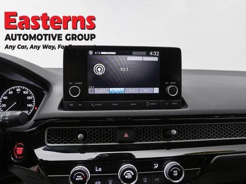 Used 2022 Honda Civic Sport image 12