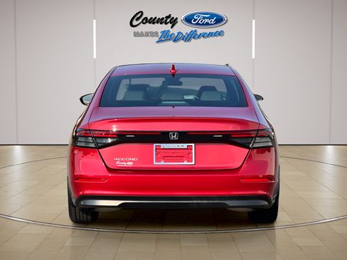 Used 2023 Honda Accord LX image 11