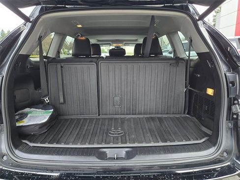 Used 2017 Toyota Highlander XLE image 15