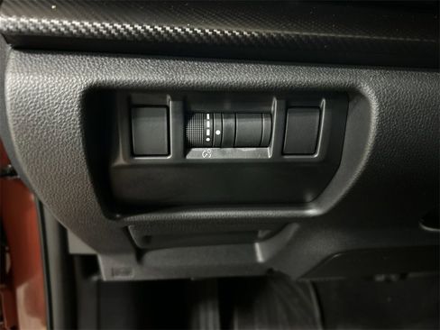Certified 2025 Subaru Crosstrek 2.0i Premium image 17