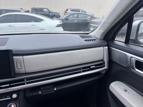 Used 2025 Hyundai Santa Fe SEL image 38