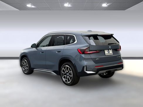 Used 2026 BMW X1 xDrive28i AWD/4WD image 3