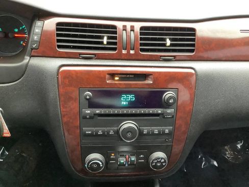 Used 2010 Chevrolet Impala LT image 30