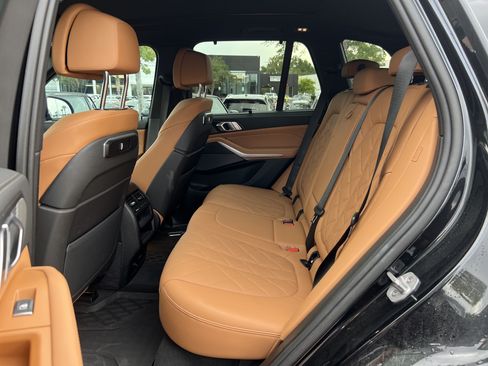 Certified 2024 BMW X5 xDrive40i w/ Premium Package AWD/4WD image 30