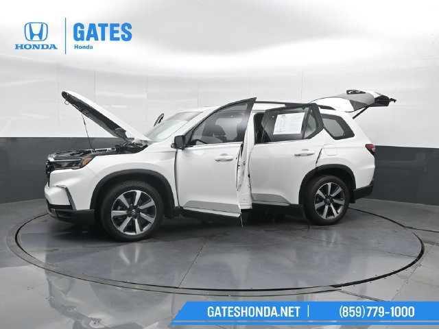 Certified 2025 Honda Pilot Touring image 49
