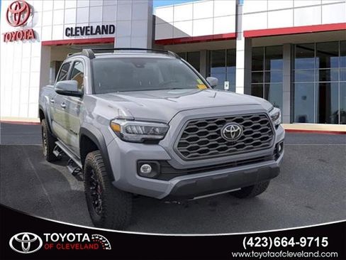 Used 2021 Toyota Tacoma TRD Off-Road w/ TRD Premium Off Road Package AWD/4WD image 1