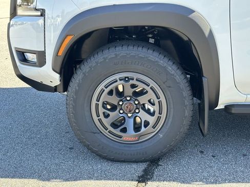 New 2026 Nissan Frontier PRO-4X w/ Pro-4x Convenience Package image 12