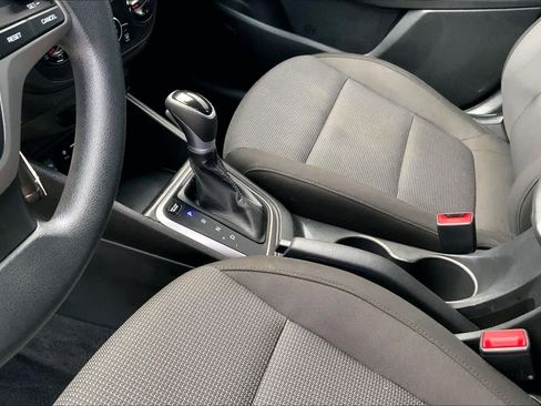 Used 2020 Hyundai Accent SEL image 15