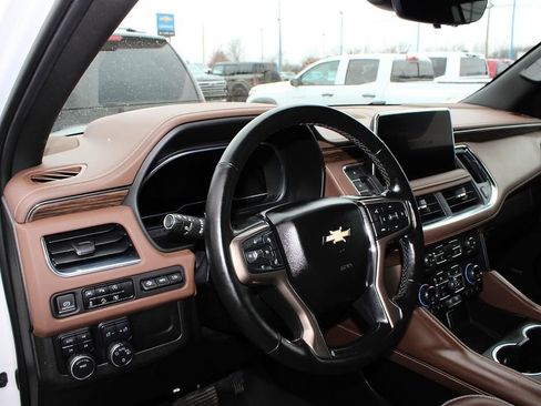 Used 2023 Chevrolet Suburban High Country image 41