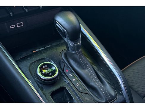 Used 2023 GMC Canyon AT4 w/ AT4 Premium Package image 23