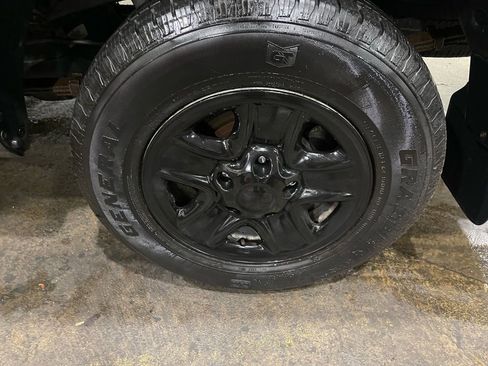 Used 2012 Toyota Tundra 4x4 Double Cab w/ Tow Pkg image 21