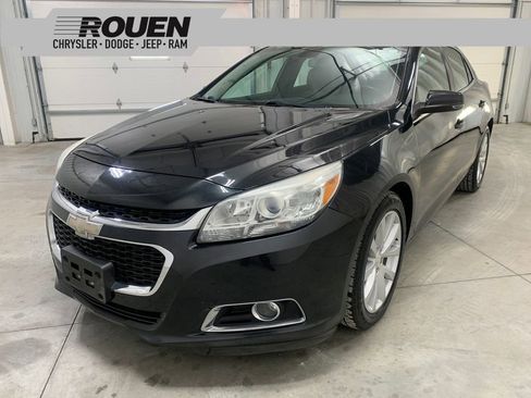 Used 2014 Chevrolet Malibu LT image 1