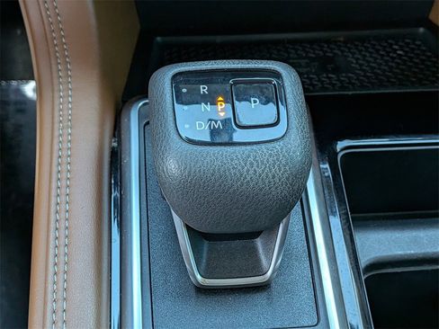 Used 2023 Nissan Pathfinder Platinum image 25