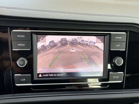 Used 2019 Volkswagen Jetta S w/ Driver Assistance Package image 17