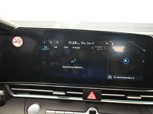 Used 2024 Hyundai Elantra Limited FWD image 25