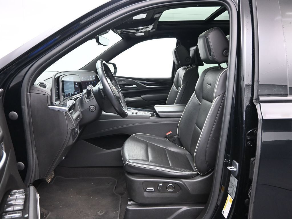 Used 2023 Cadillac Escalade Sport AWD/4WD image 25