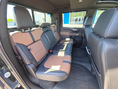 Used 2021 Chevrolet Silverado 2500 High Country w/ LPO, Hitch Package AWD/4WD image 18