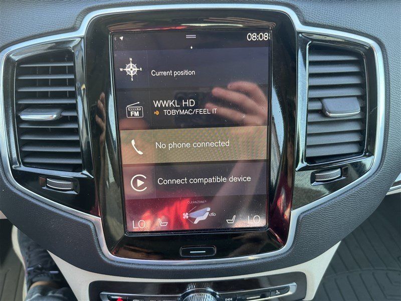 Used 2017 Volvo XC90 T6 Momentum w/ Vision Package AWD/4WD image 20