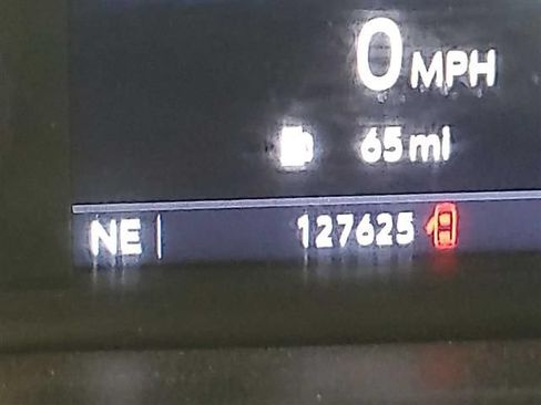Used 2020 Chevrolet Silverado 1500 LT RWD image 7
